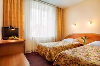Гостиница Волхов Великий Новгород Стандартный двухместный номер с 1 кроватью или 2 отдельными кроватями-1